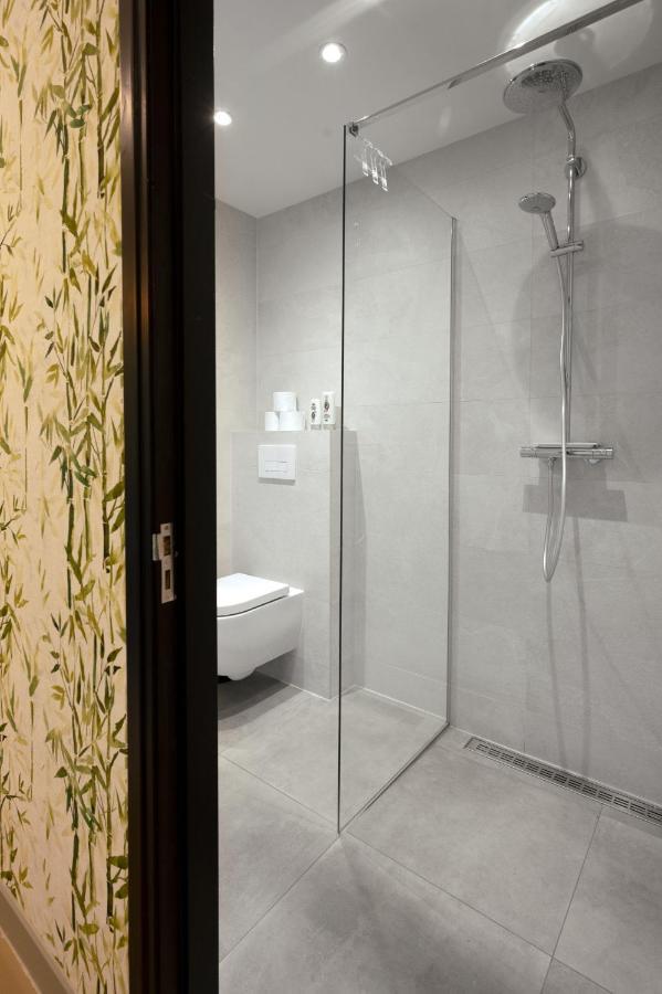 Zen-Bungalow No 1 Met Sauna En Hottub Rheezerveen Luaran gambar